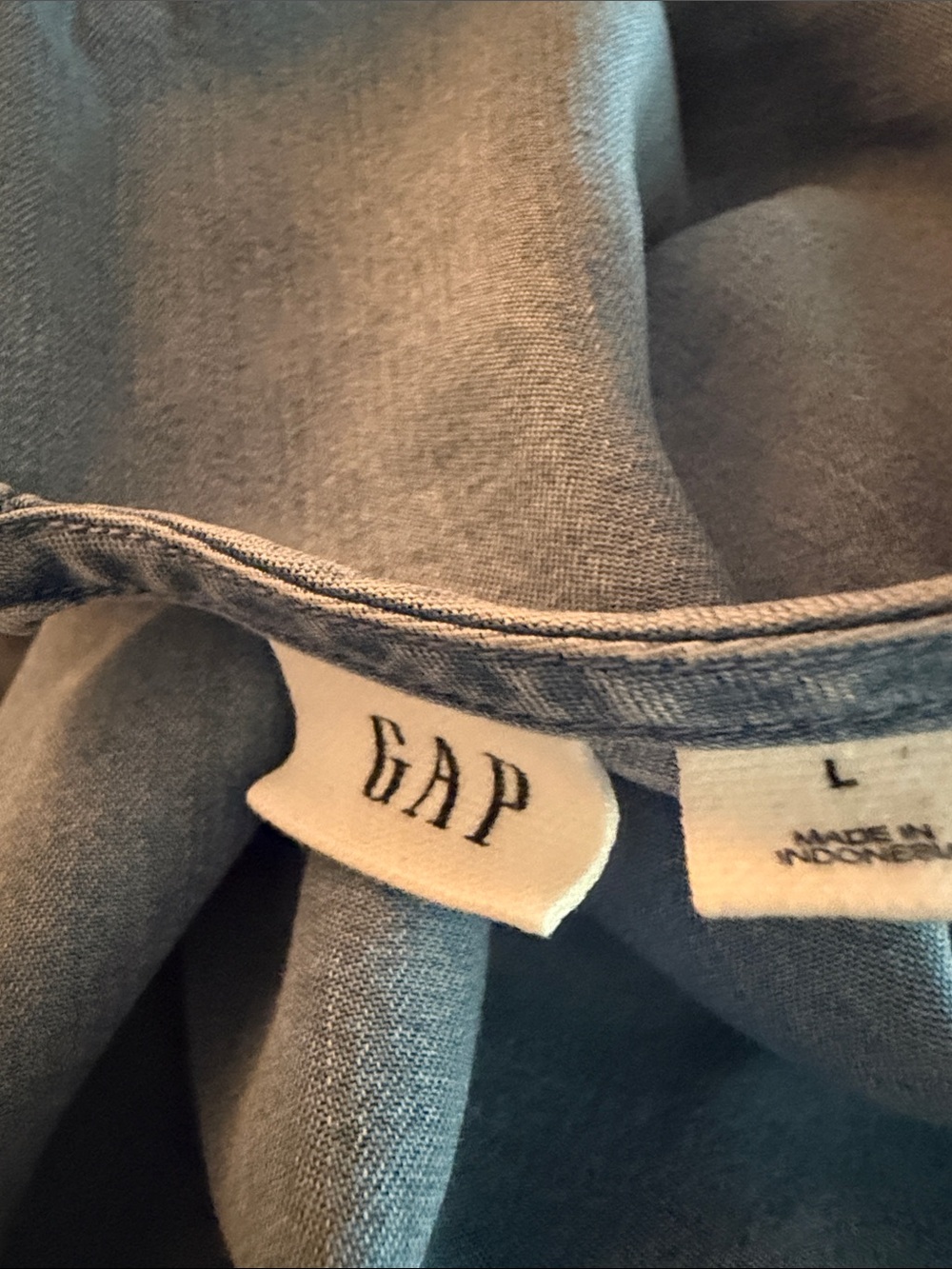 GAP Sleeveless Shift Dress in Chambray - Picture 4 of 4